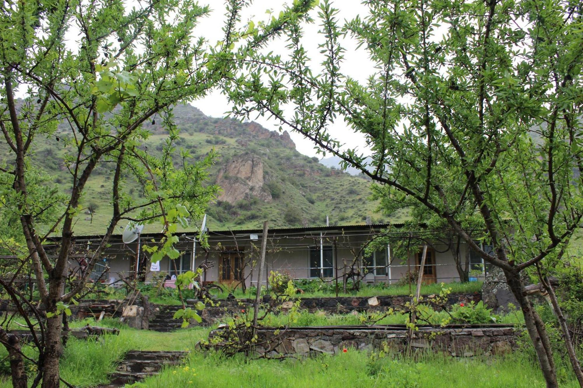 Tirebi Farmhouse Vardzia  Luaran gambar